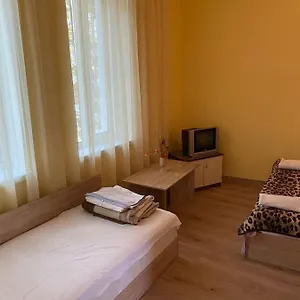апартмент 27 юли 2 Варна
