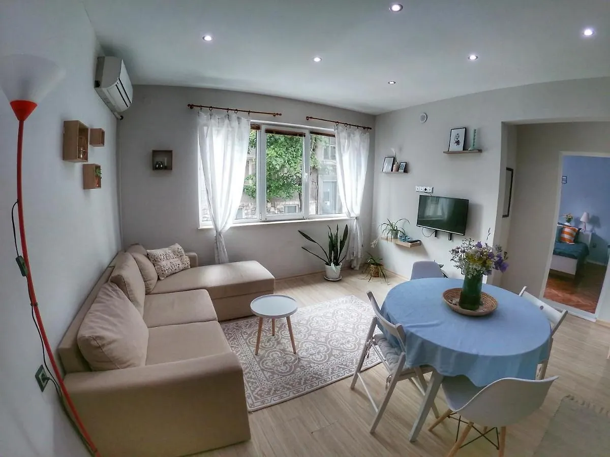 Apartment Into The Blue, 4 Guests, 5 Min Away From The Beach Warna Bulgarien